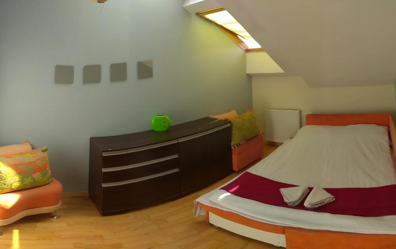 Apartament Arkada Apartment เชชูฟ ภายนอก รูปภาพ